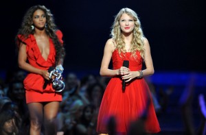 NEW YORK, NY- SEPTEMBER 13: Taylor Swift and Beyonce on stage during the MTV Video Music Awards at Radio City Music Hall on September 13, 2009 in New York City. (Photo by Brad Barket/PictureGroup)
