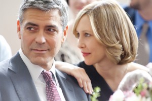 Company downsizer and frequent flyer Ryan Bingham (George Clooney, left) finally meets a woman with a similar case of corporate wanderlust, Alex (Vera Farmiga, right), in the dramatic comedy "Up in the Air," a Paramount Pictures release. (Dale Robinette/Paramount Pictures/MCT)