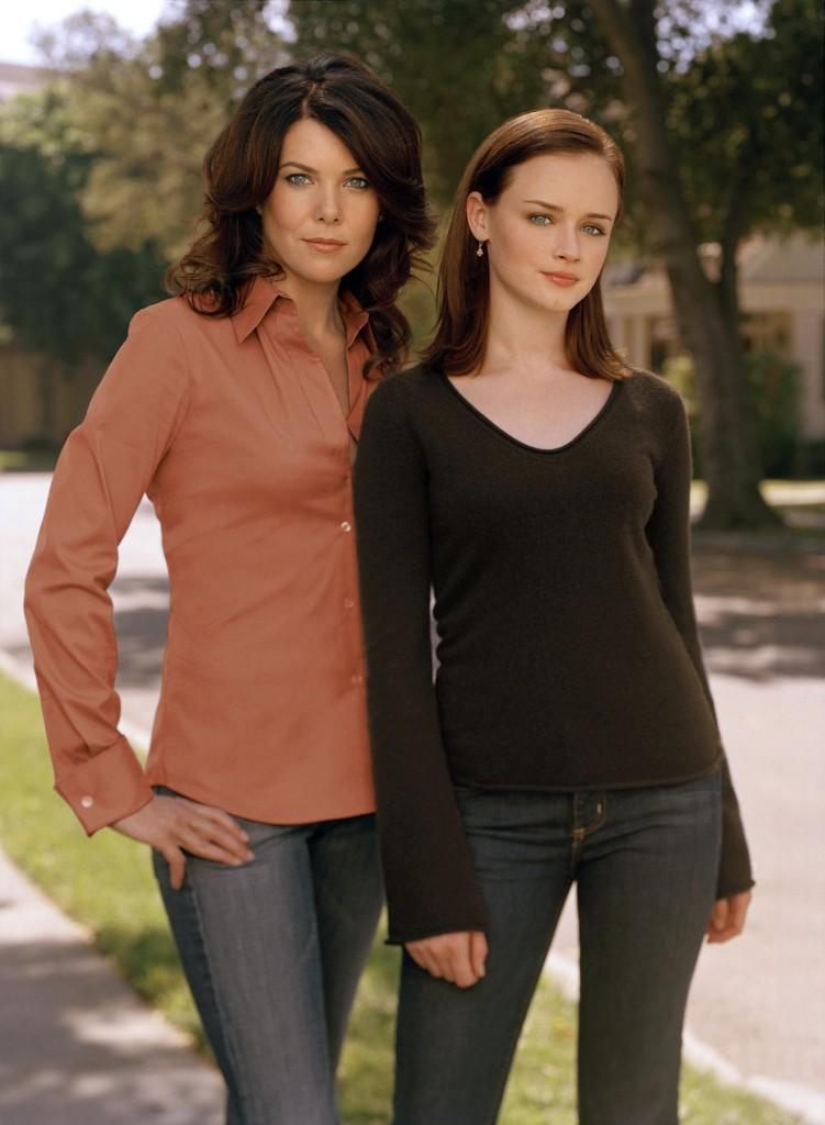 HO One of the shows that staff writer Ellen Cameron contends is educational: TVONDVD KRT PHOTO (December 14) "Gilmore Girls: The Complete Fifth Season" (Warner, 22 episodes, six discs, $59.98) collects the 2004-05 season, which ended with Rory in trouble and Lorelai proposing to Luke. (gsb) 2005