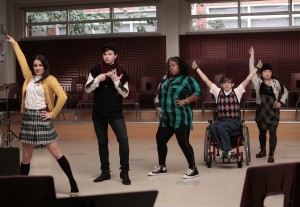 KN-GLEEINSPIRATION-2-MCT Members of McKinley High's Glee Club rehearse in "Glee" on Fox. Pictured L-R: Lea Michele, Chris Colfer, Amber Riley, Kevin McHale and Jenna Ushkowitz. (Carin Baer/Fox/MCT)