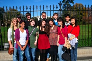 The Sidekick editors pose front of the White House, taking a sight-seeing trip during their trip to Washington, D.C. for a journalism convention.