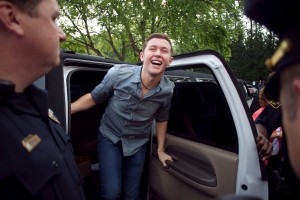 ENTER MUS-IDOL-MCCREERY 3 RA