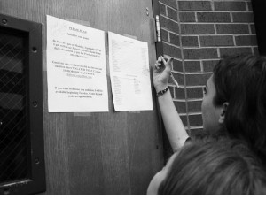 Anxious actors and actresses of Coppell High School crowded around the final cast list for “The Sound of Music” Friday after school in front of the auditorium. Photos by Nicole Messer.