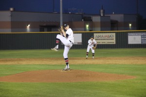 Senior pitcher Jensen Elliott winds up and pitches to the Southlake batter Friday night. Elliott, the Oklahoma State signee, recorded 13 strikeouts and only allowed one hit in seven innings pitched. Photo by Aubrie Sisk. 