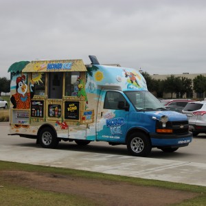 A Kona shaved ice truck stands at the Square in Old Town Coppell at the Coppell Arts Festival on Oct. 31. Unfortunately, it did not attract a big crowd due to the overcast weather. Photo by Ayoung Jo. 